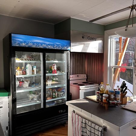 Auberge Du Monde Trois-Rivières エクステリア 写真